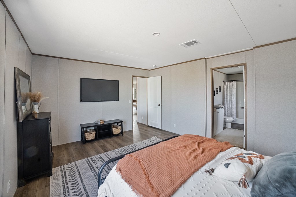 147 Lark Meadow Drive Runaway Bay TX 76426