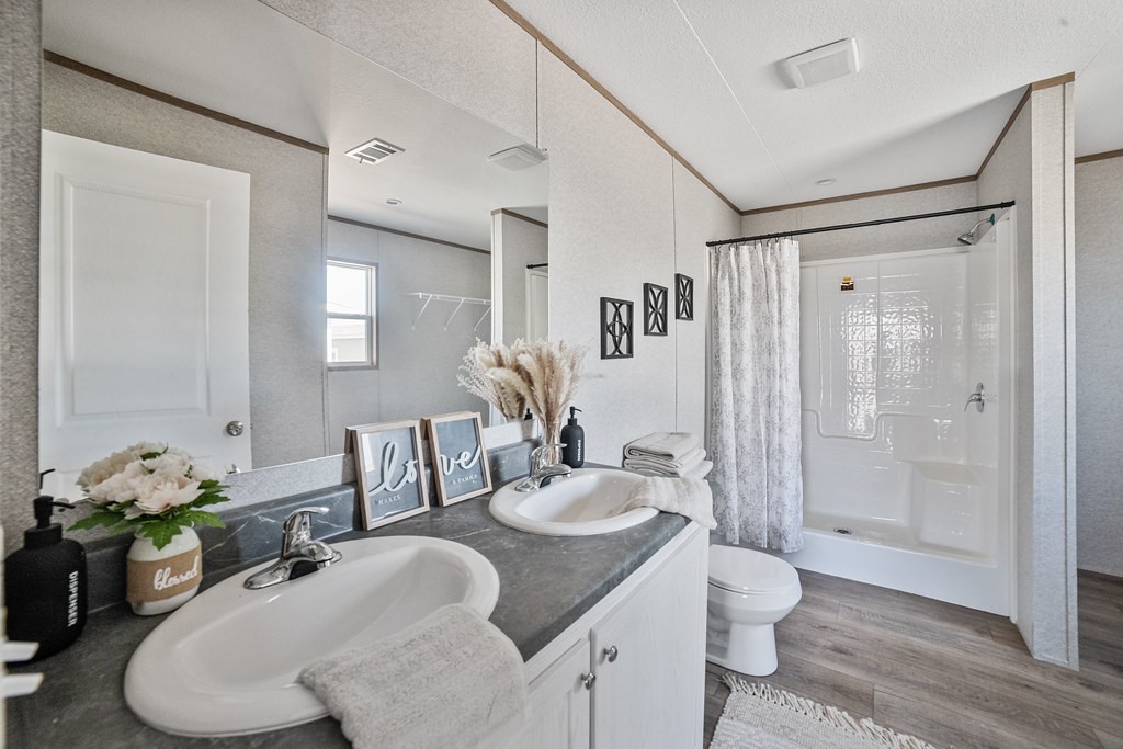 147 Lark Meadow Drive Runaway Bay TX 76426