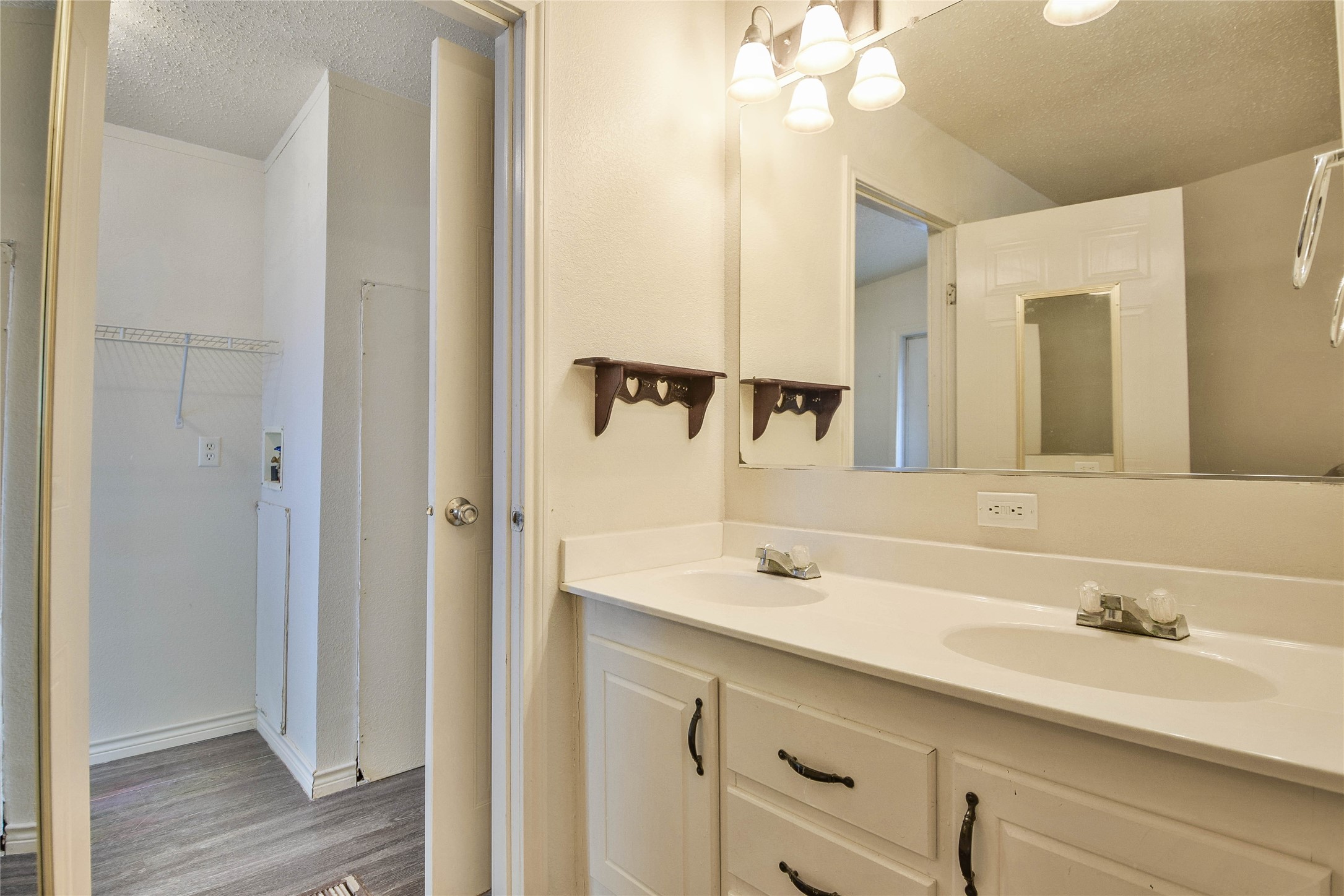 5420 Water View Drive Granbury TX 76048