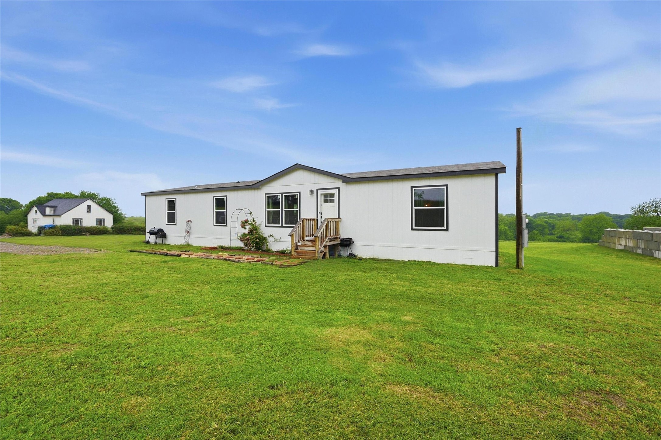 587 Kentucky Town Road Whitewright TX 75491