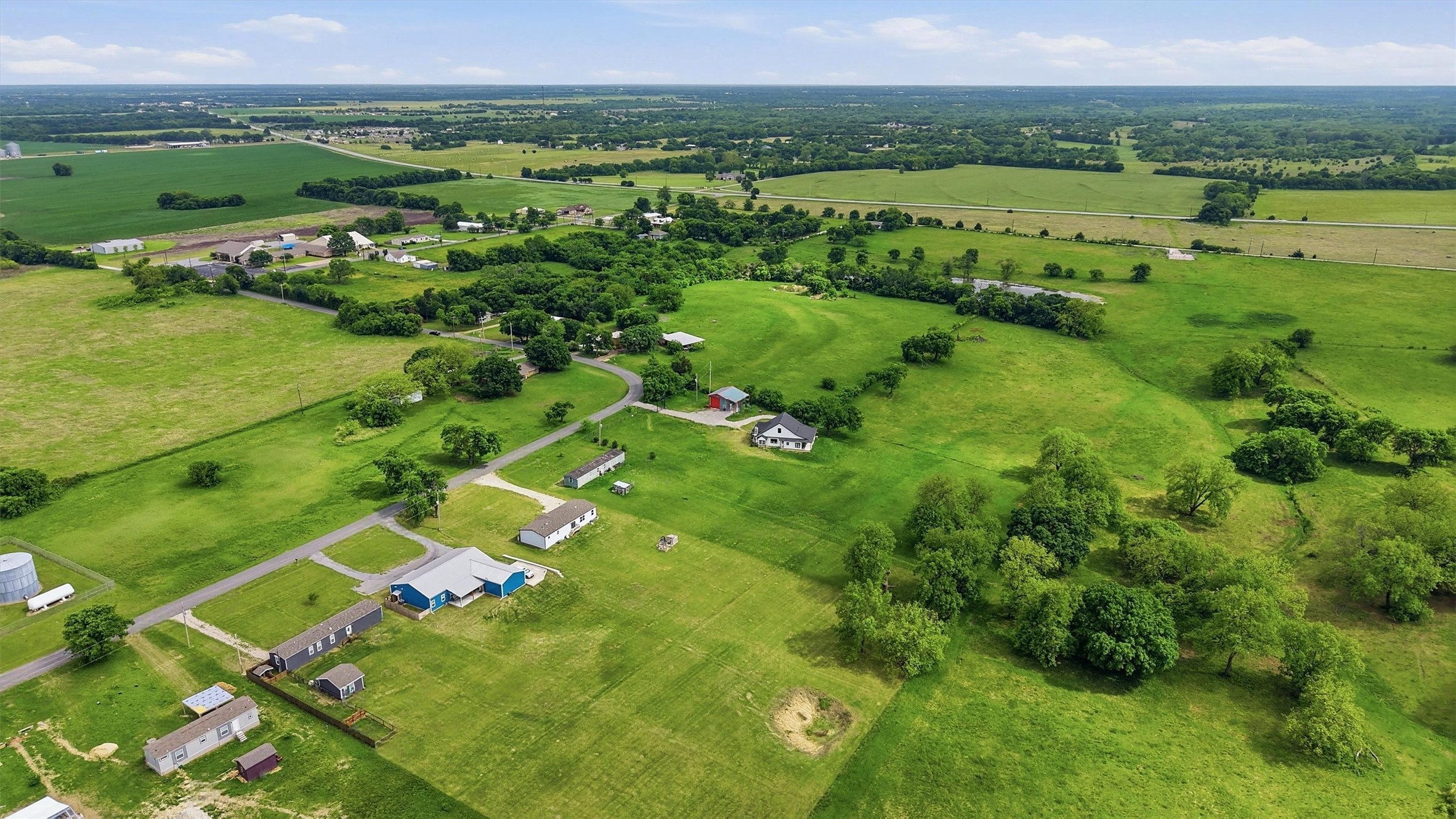587 Kentucky Town Road Whitewright TX 75491