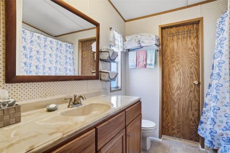 4433 Wildwood Circle Granbury TX 76049