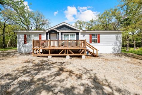 8229 Happy Trail Alvarado TX 76009