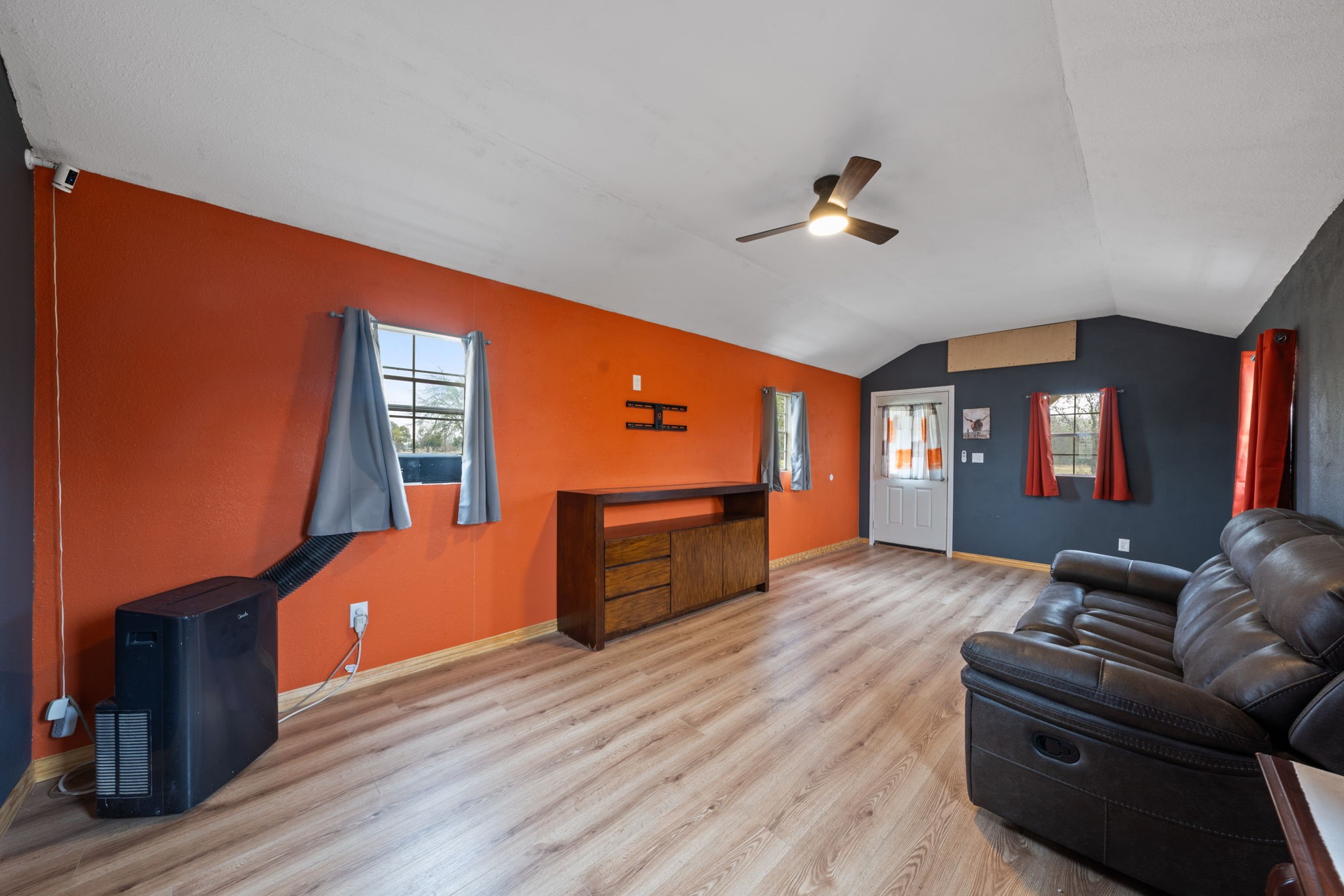 1304 Rs County Road 1530 Point TX 75472