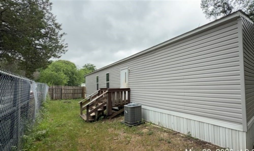 2802 Sycamore Court Granbury TX 76048