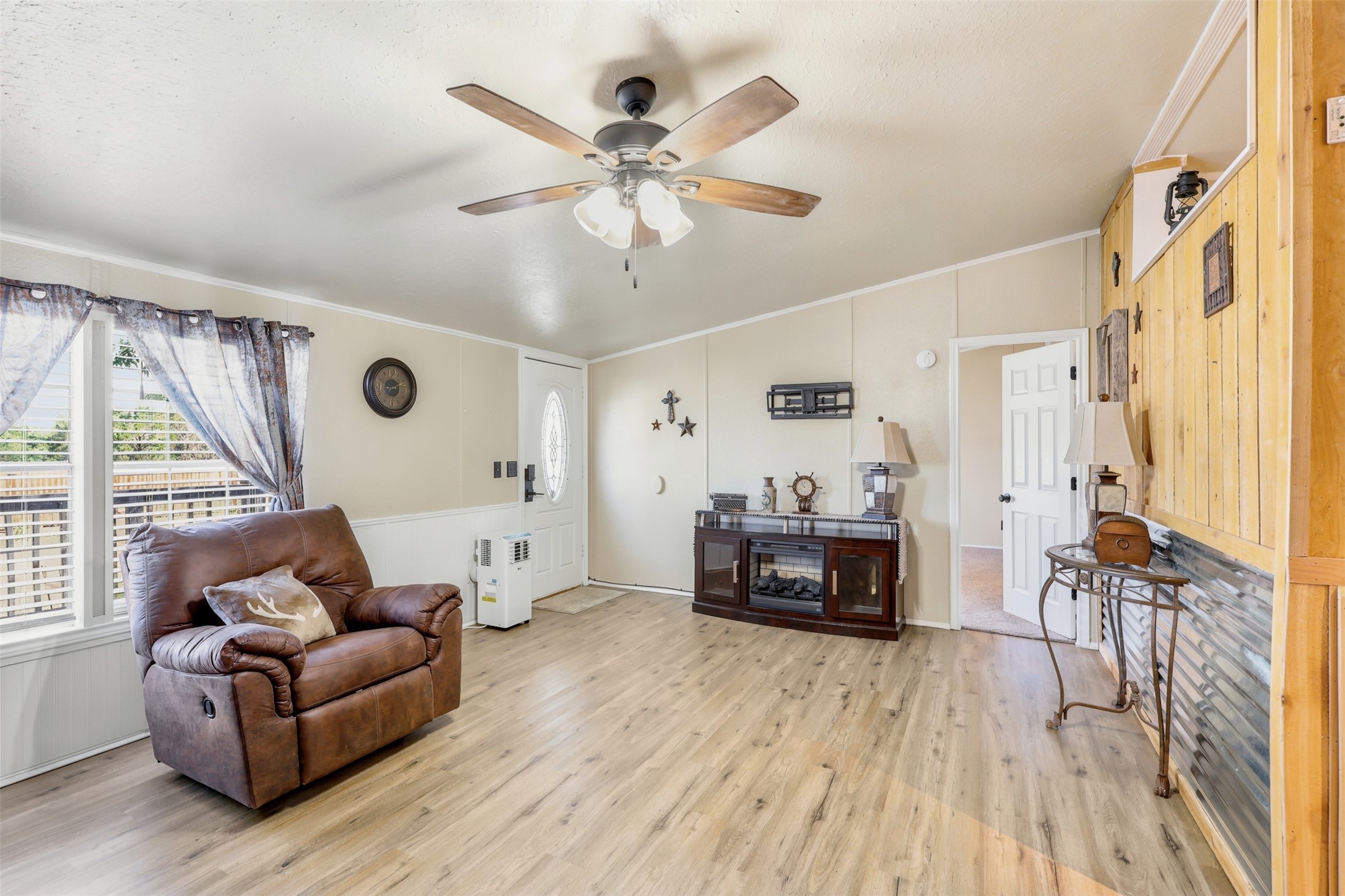 937 Nacogdoches River Drive Granbury TX 76048