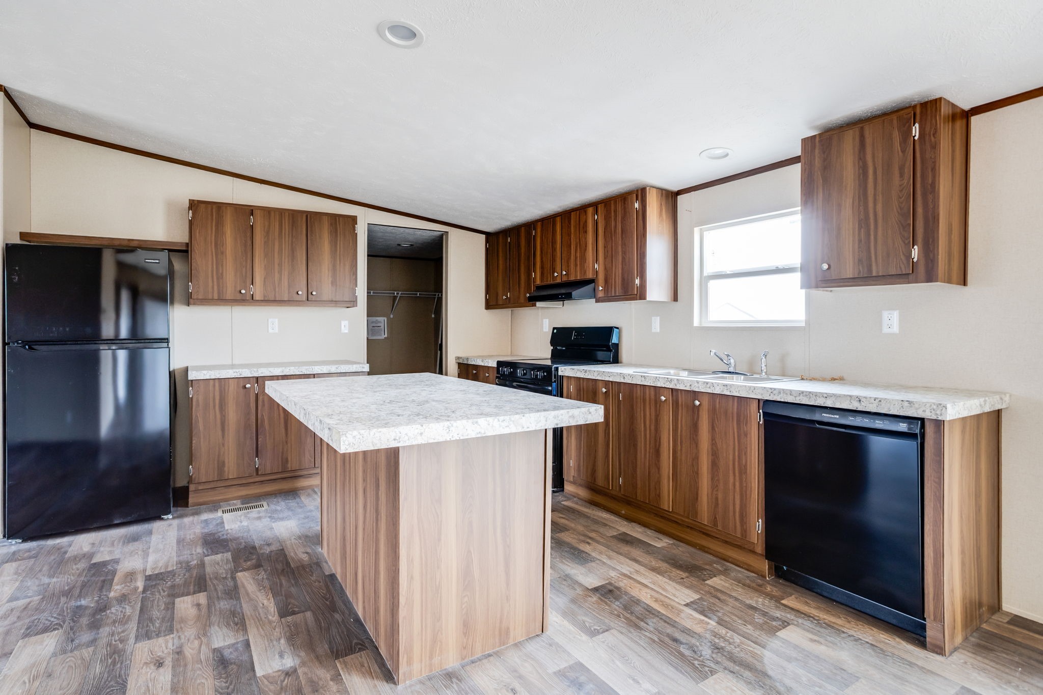 168 County Road 3551 Paradise TX 76073