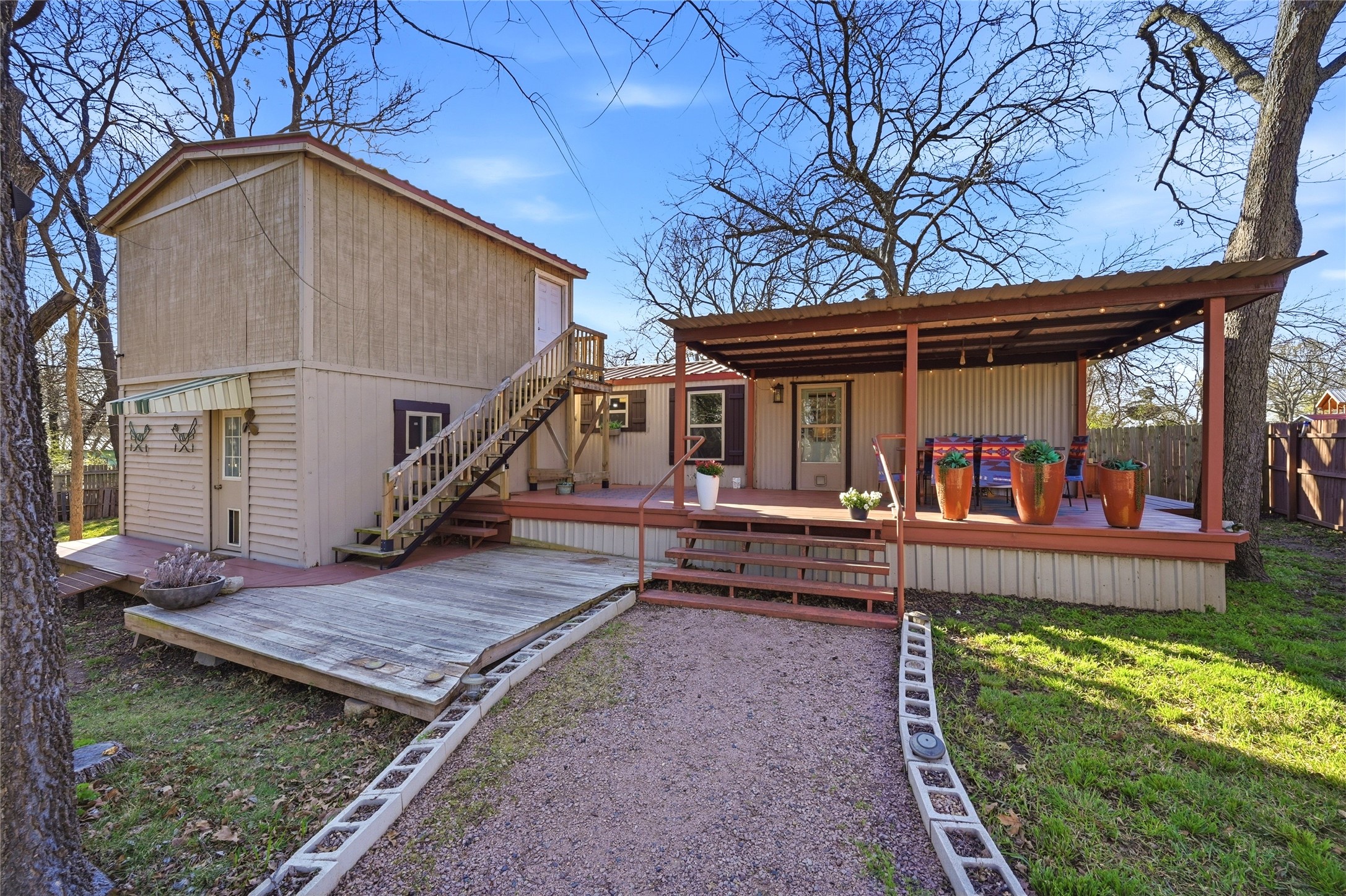 48 Ivanhoe Drive Gordonville TX 76245