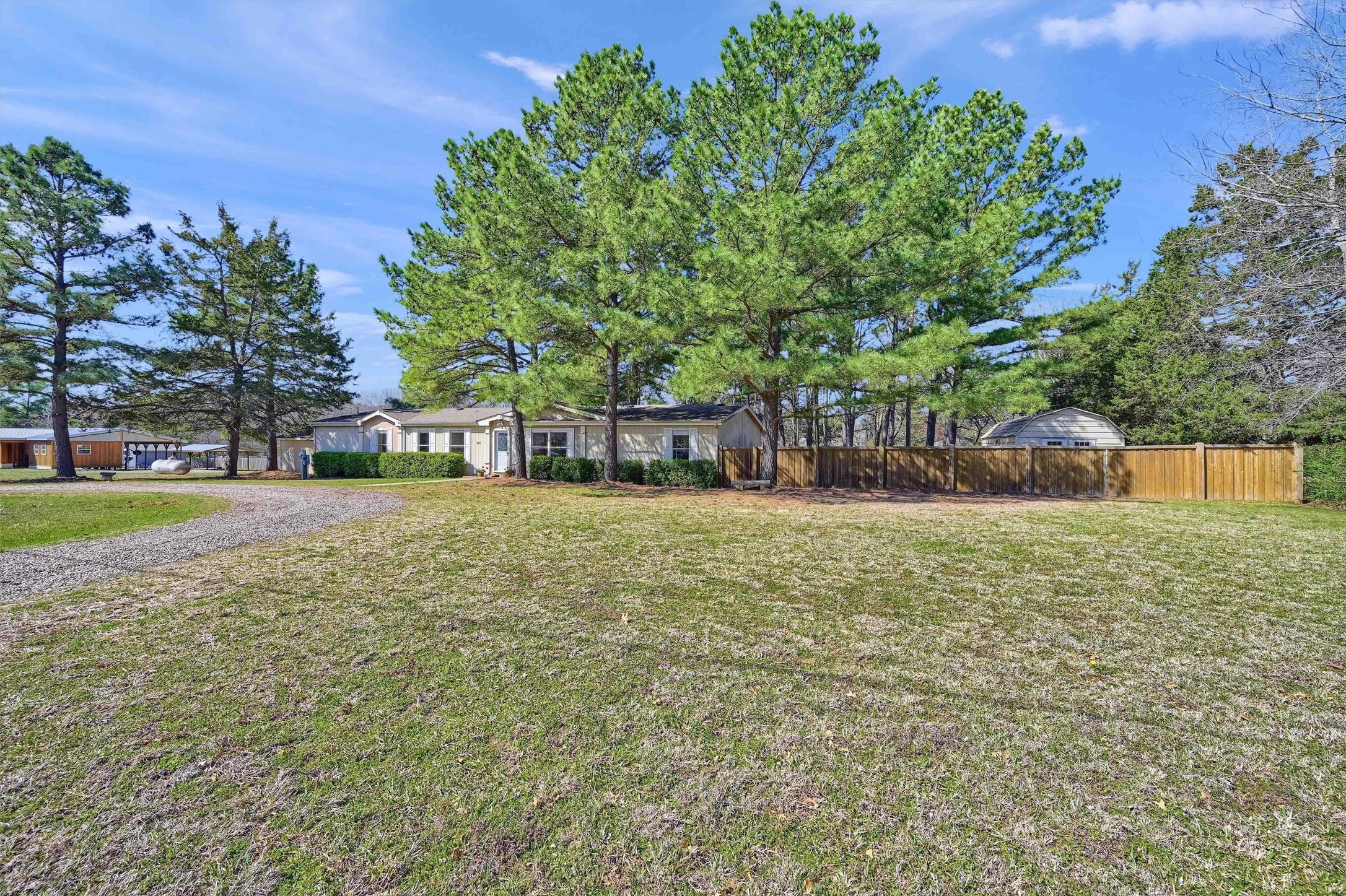 585 Paradise Cove Road Pottsboro TX 75076