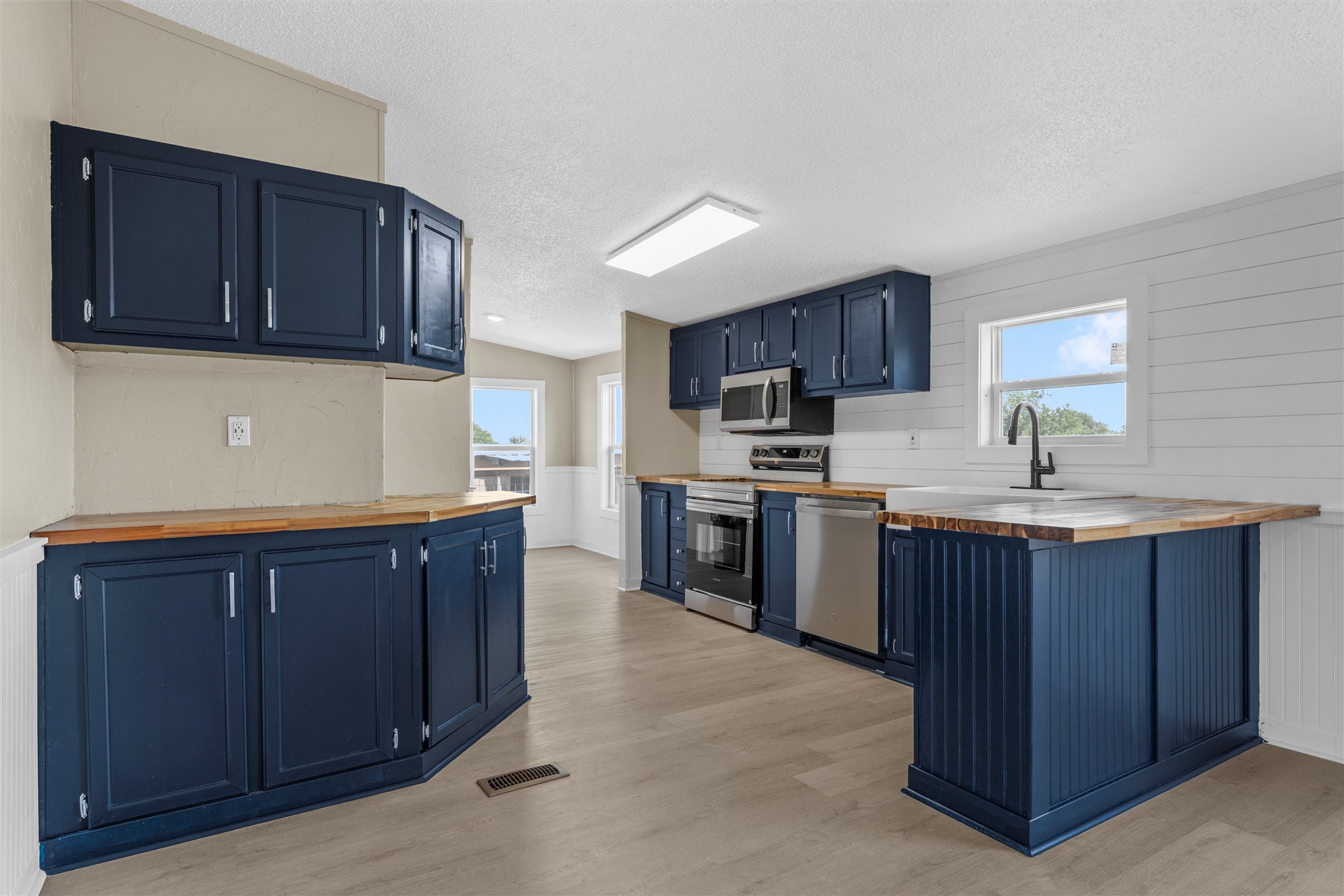 214 Bluebonnet Ridge Eddy TX 76524