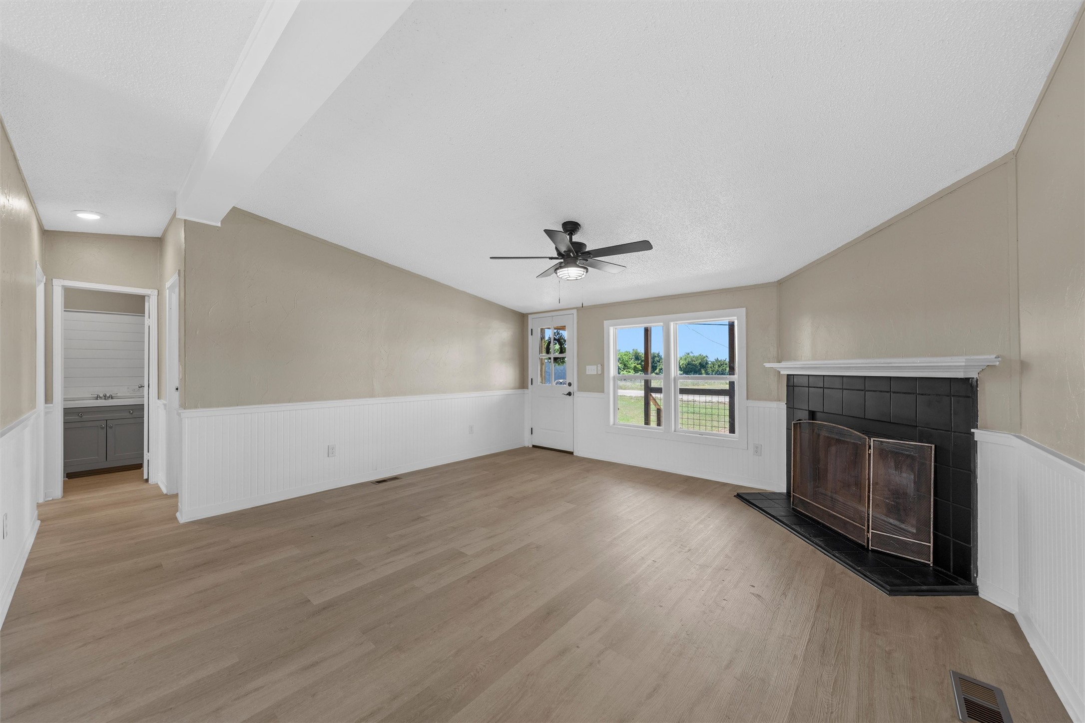 214 Bluebonnet Ridge Eddy TX 76524