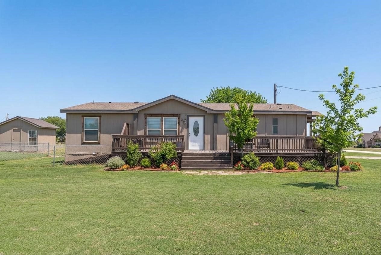 709 Ritchey Road Valley View TX 76272