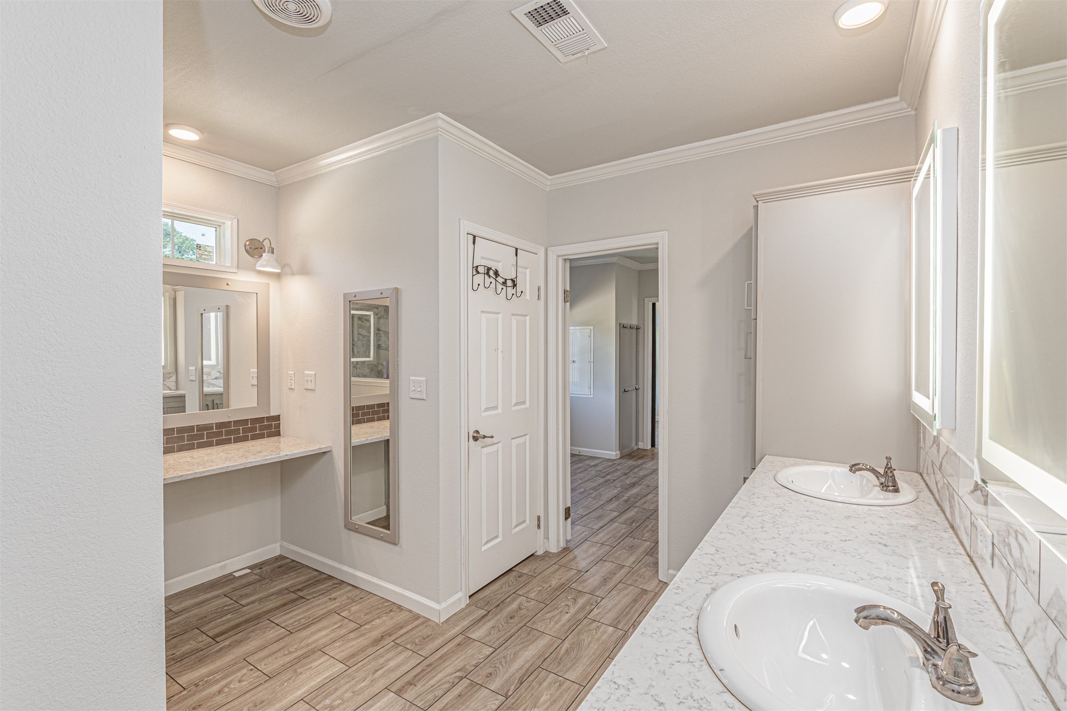 901 Rs County Road 1155 Emory TX 75440