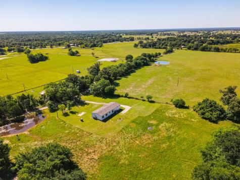 901 Rs County Road 1155 Emory TX 75440