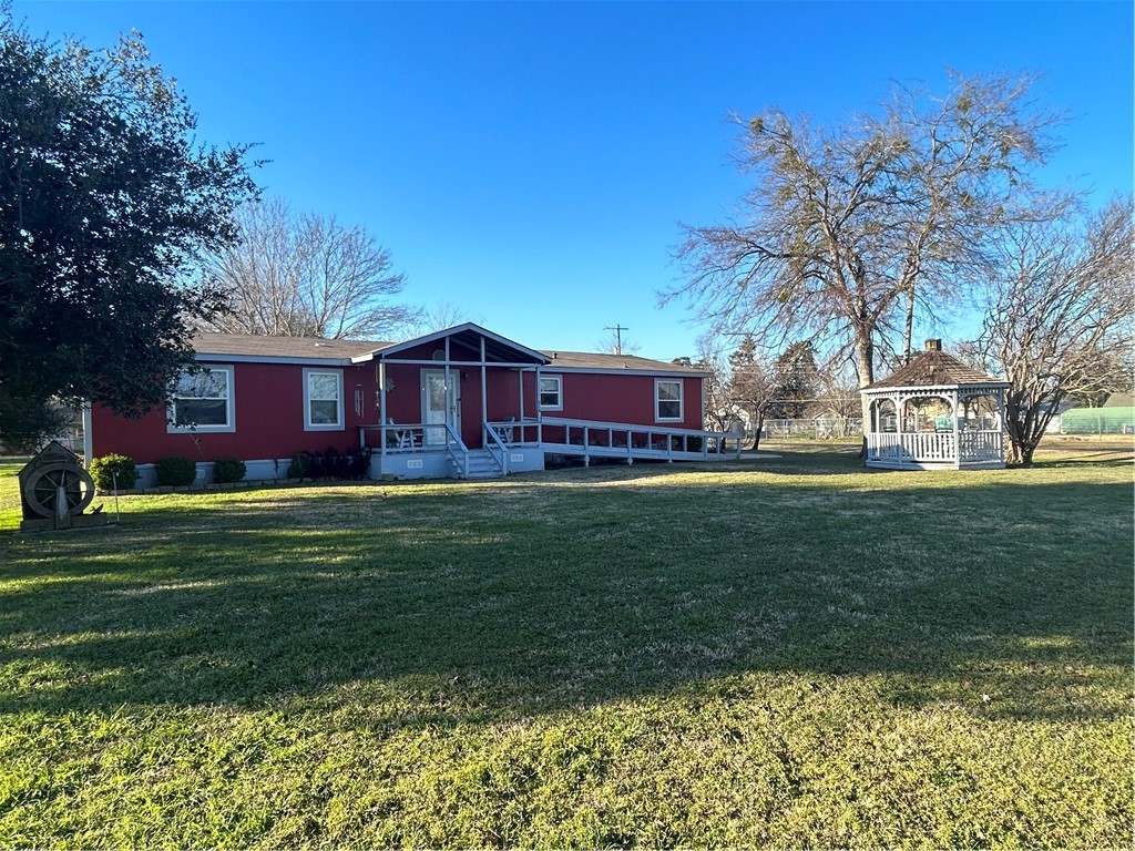 316 N Dallas Street Bremond TX 76629