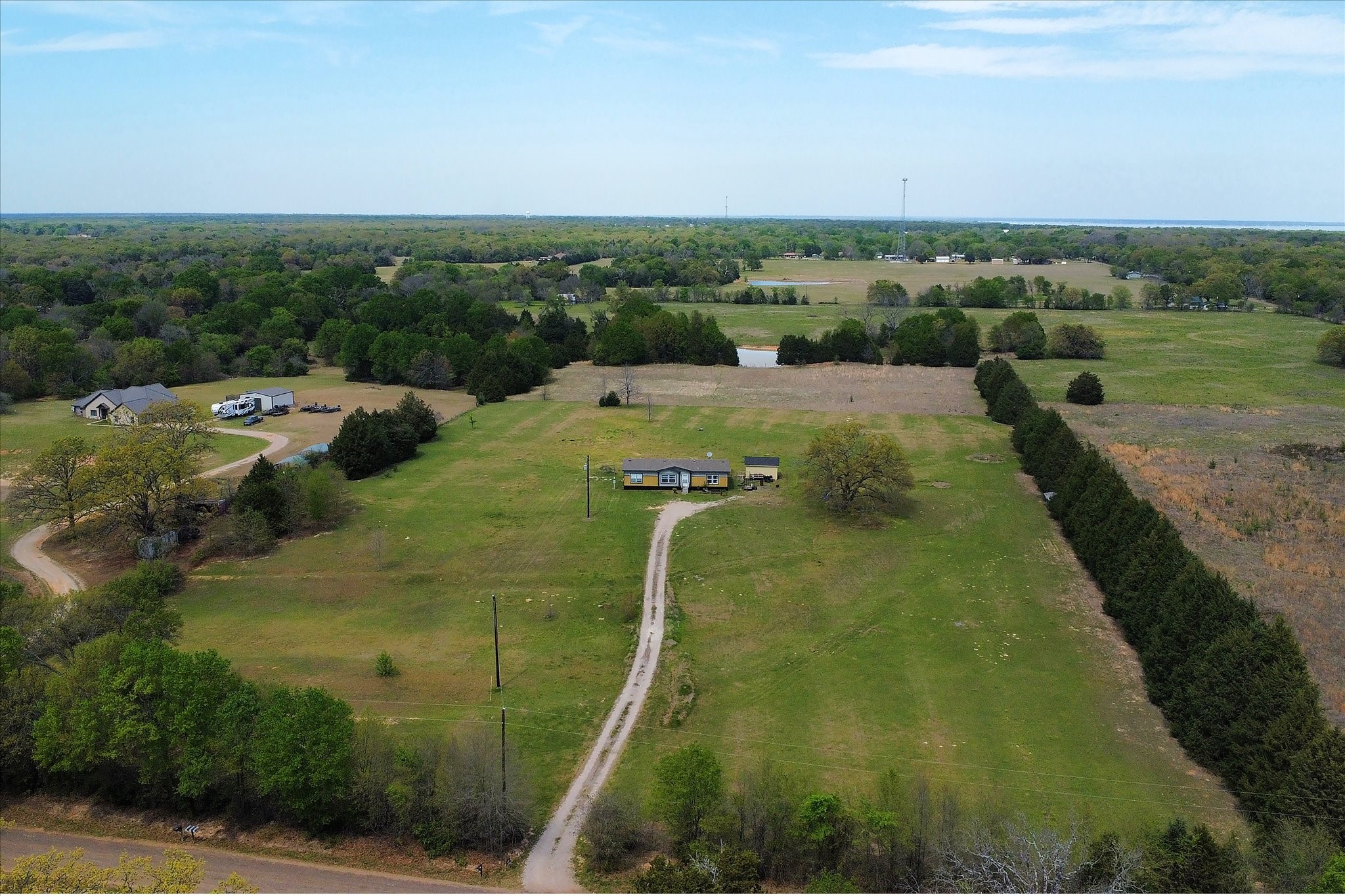 8352 County Road 2404 Tool TX 75143