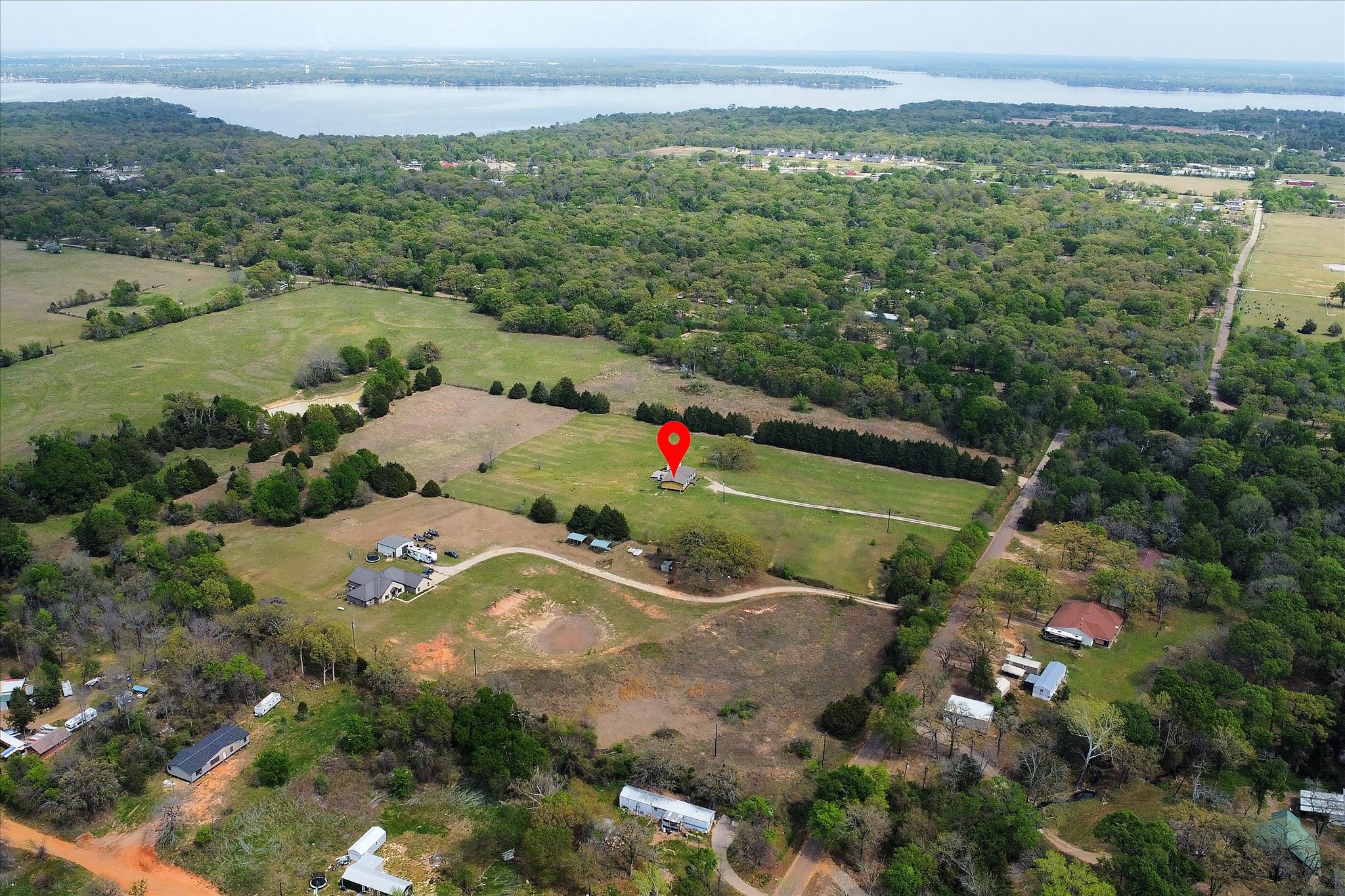 8352 County Road 2404 Tool TX 75143