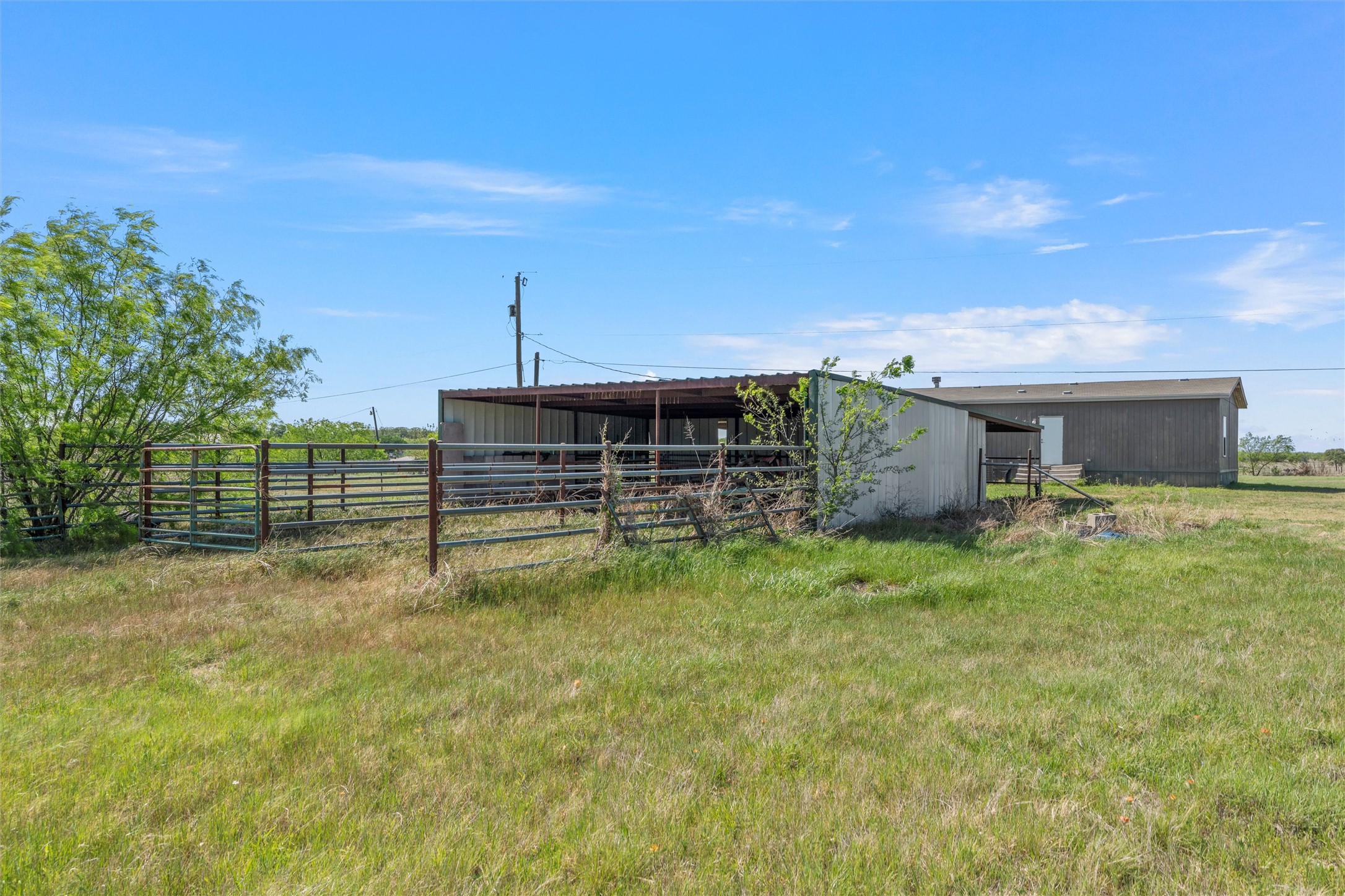 274 Sutherland Road Axtell TX 76624