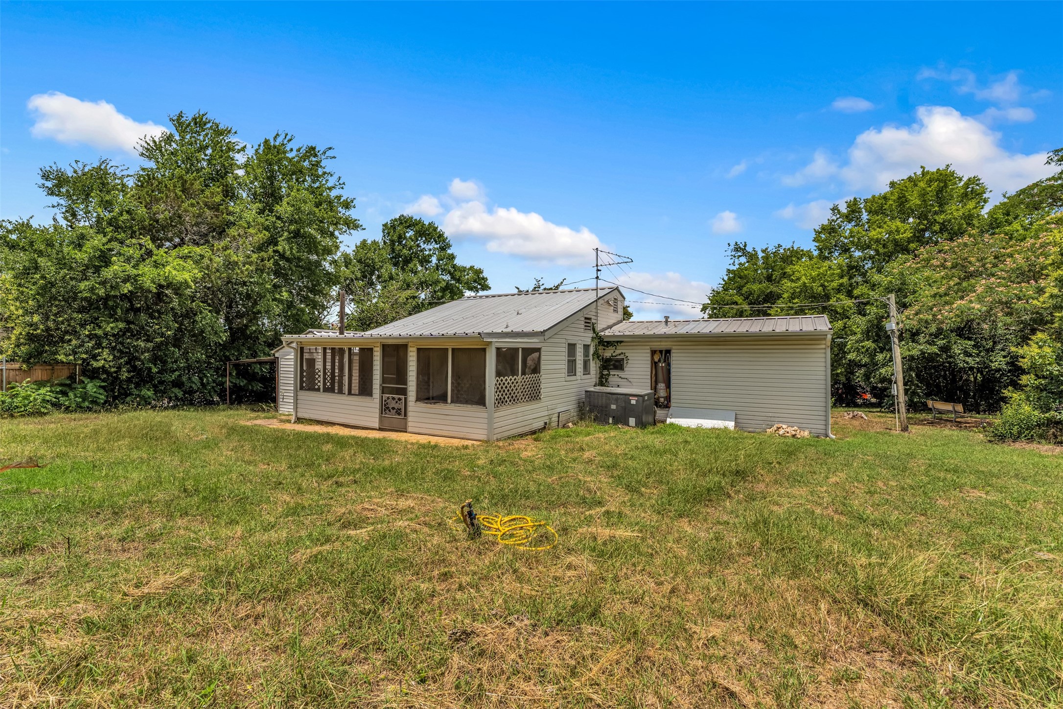 116 Kennedy Whitney TX 76645
