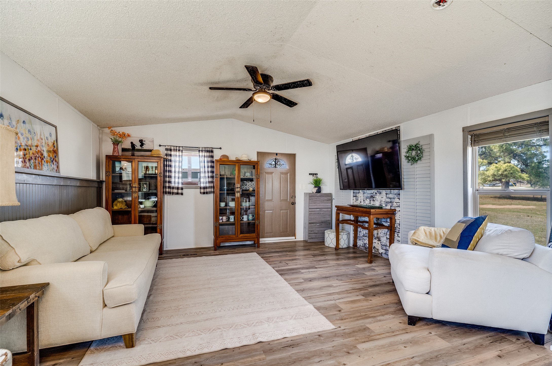 212 Farmhouse Road Springtown TX 76082