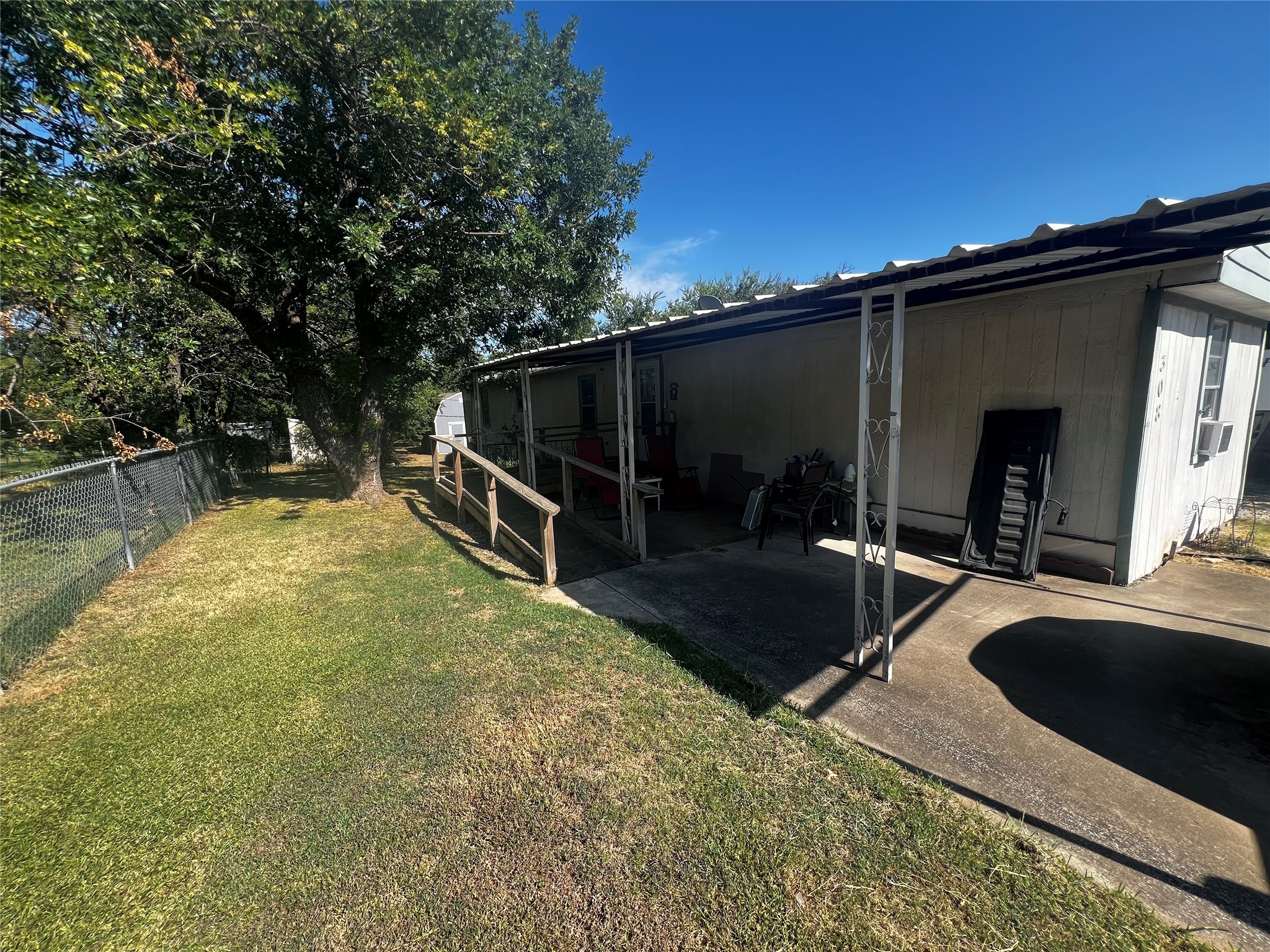 308 Collinsville Street Whitesboro TX 76273