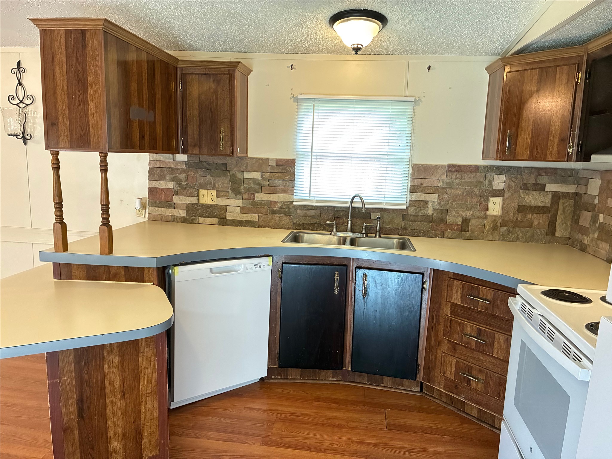 382 & 372 County Road 4450 Kempner TX 76539
