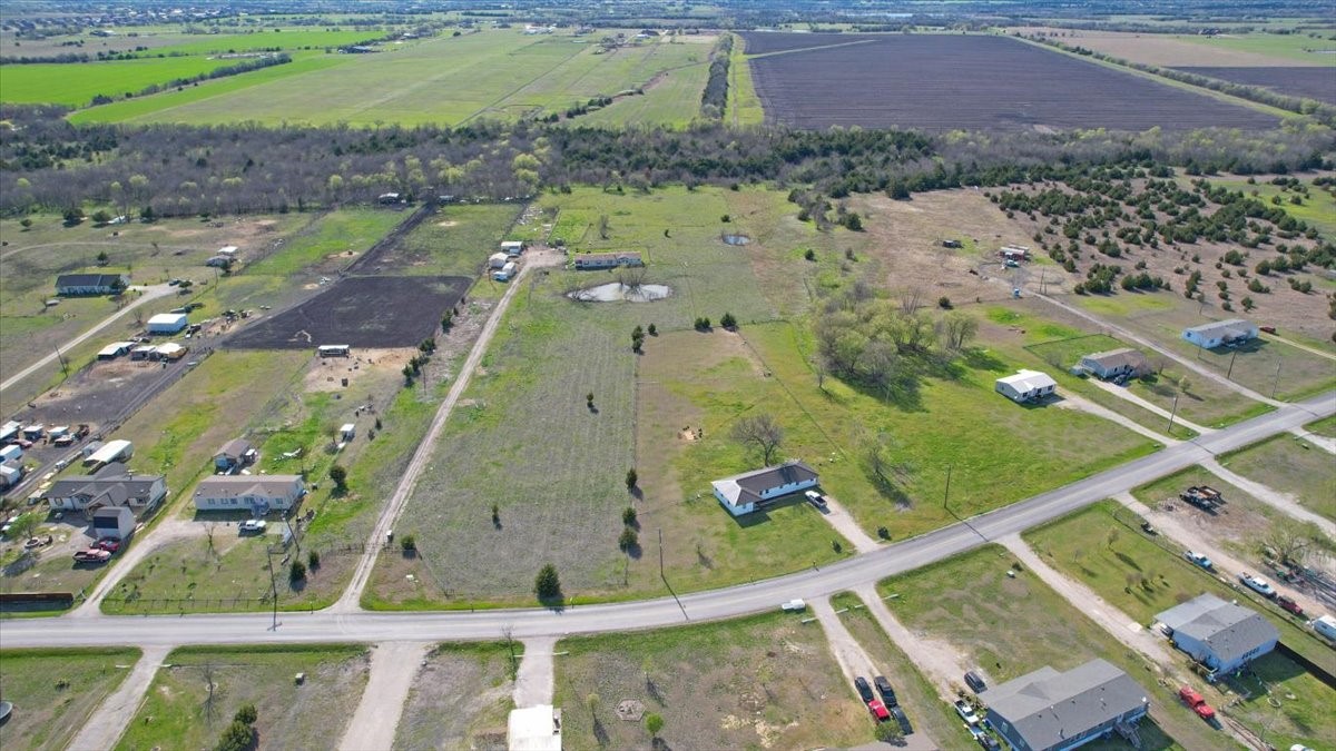 1528 County Road 697 Farmersville TX 75442