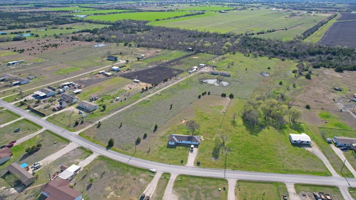 1528 County Road 697 Farmersville TX 75442