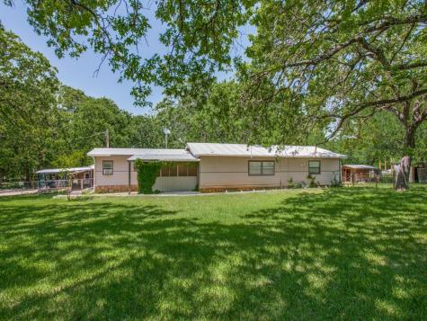 8801 High Lake Road Alvarado TX 76009
