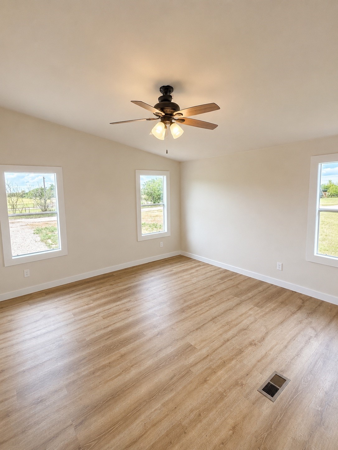 2990 County Road 155 Whitesboro TX 76273