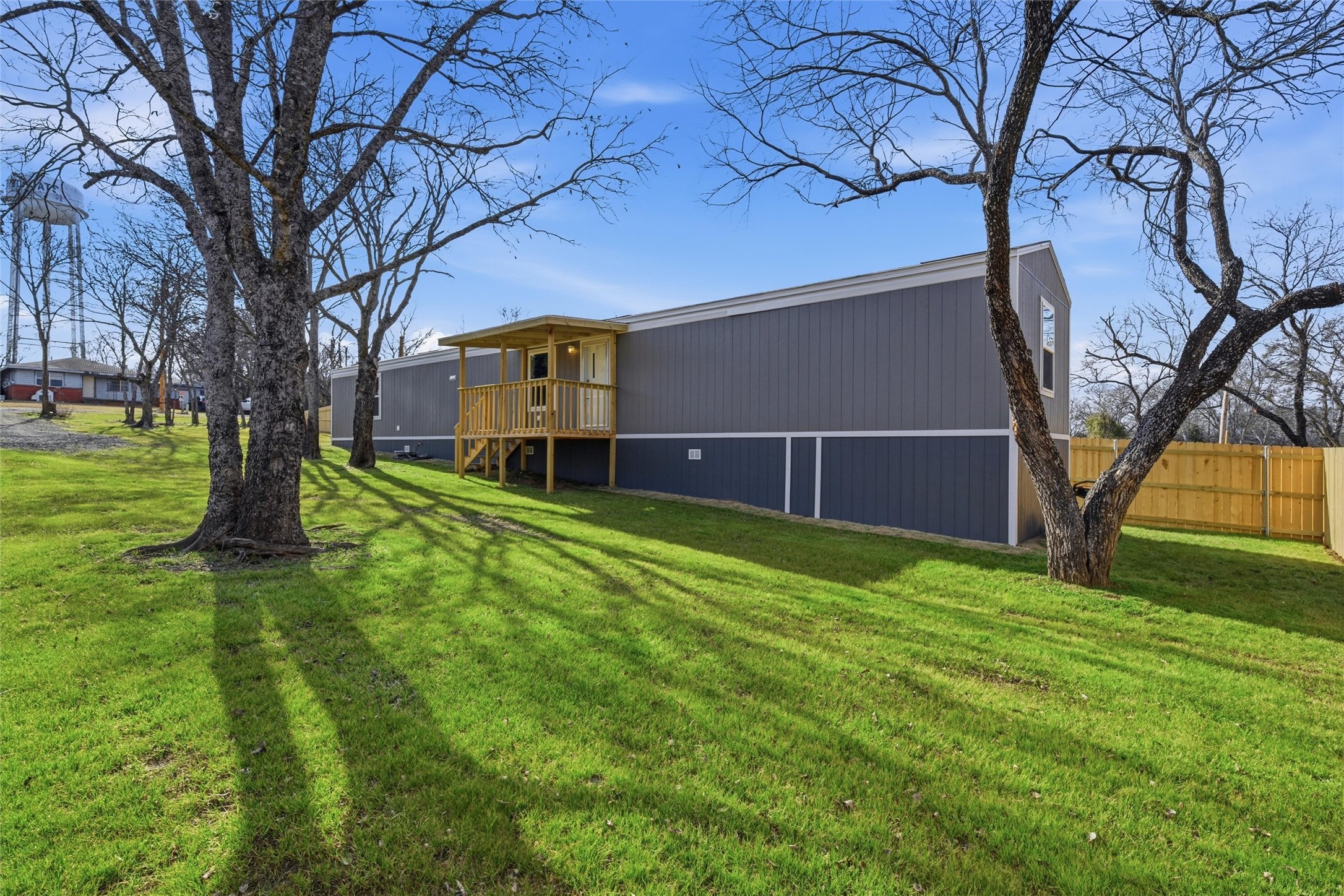 618 E 6th Street Blum TX 76627