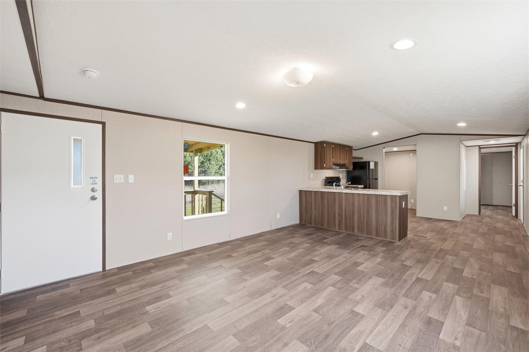 618 E 6th Street Blum TX 76627