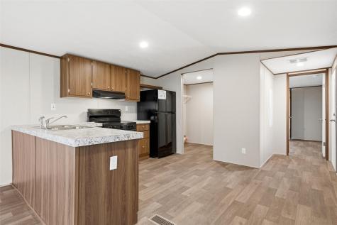 618 E 6th Street Blum TX 76627