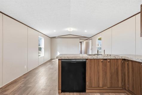 618 E 6th Street Blum TX 76627
