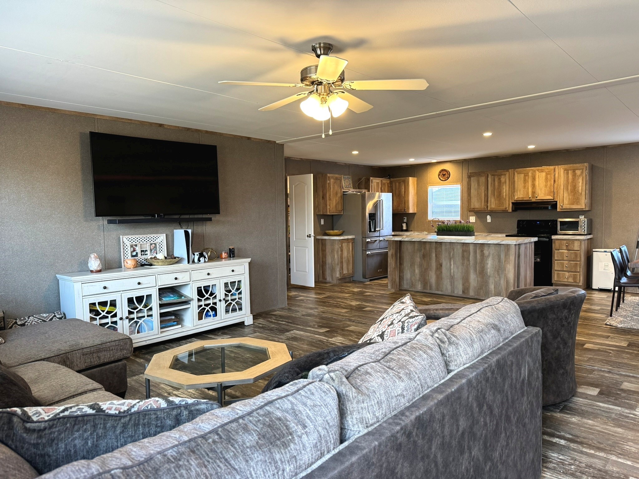 312 Candlewood Circle Gainesville TX 76240