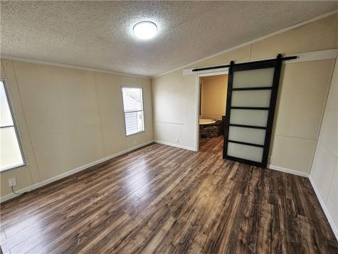 102 Lcr 828 Donie TX 75838