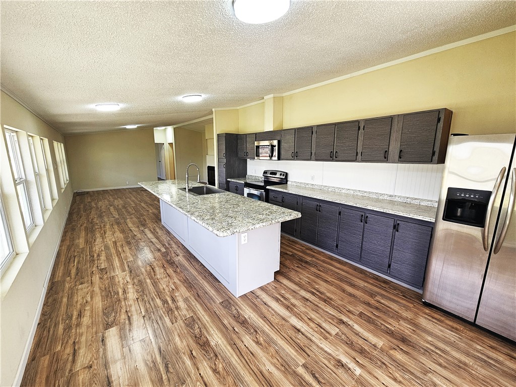 102 Lcr 828 Donie TX 75838
