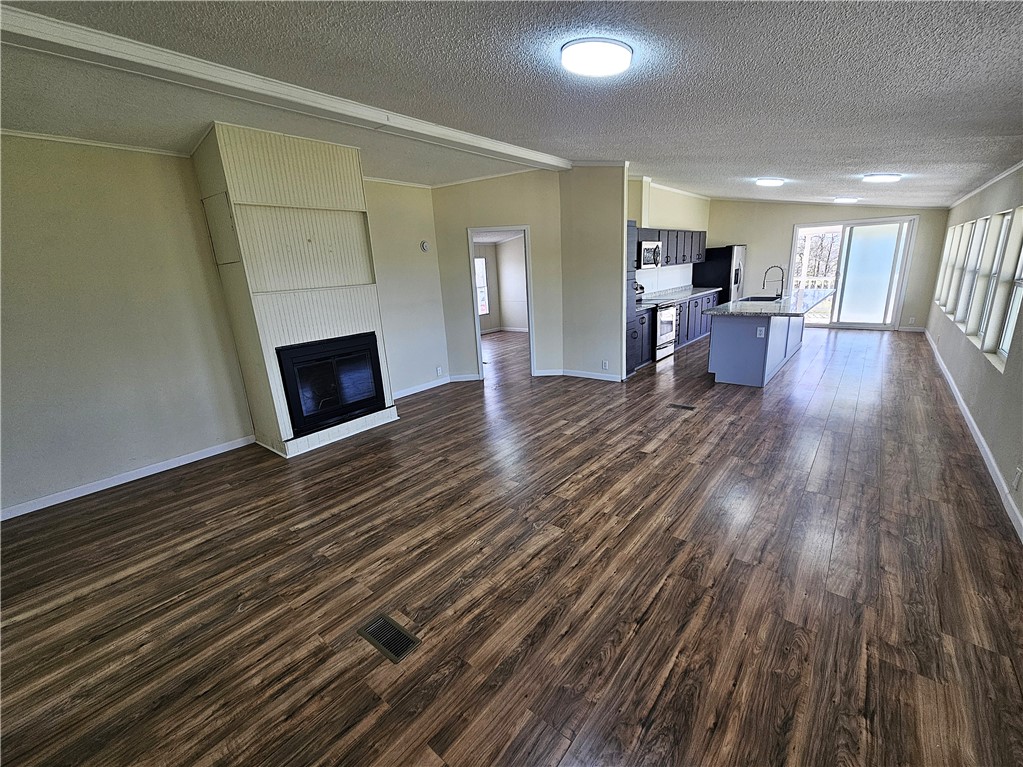 102 Lcr 828 Donie TX 75838