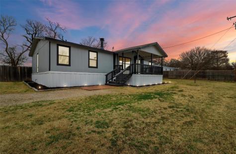 912 Shaded Lane Burleson TX 76028