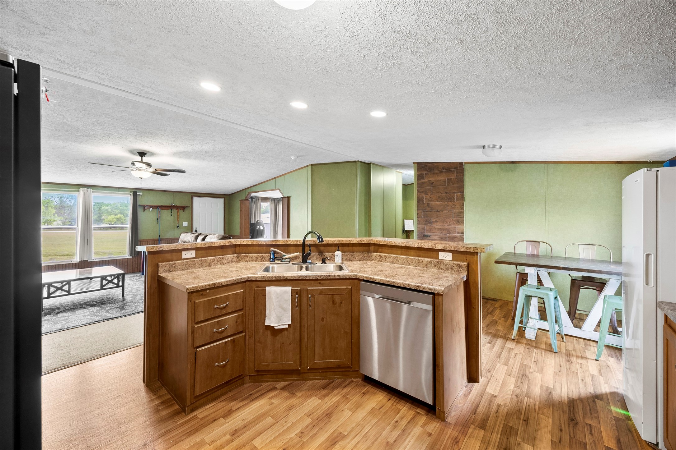 10020 Lavinder Lane Crowley TX 76036