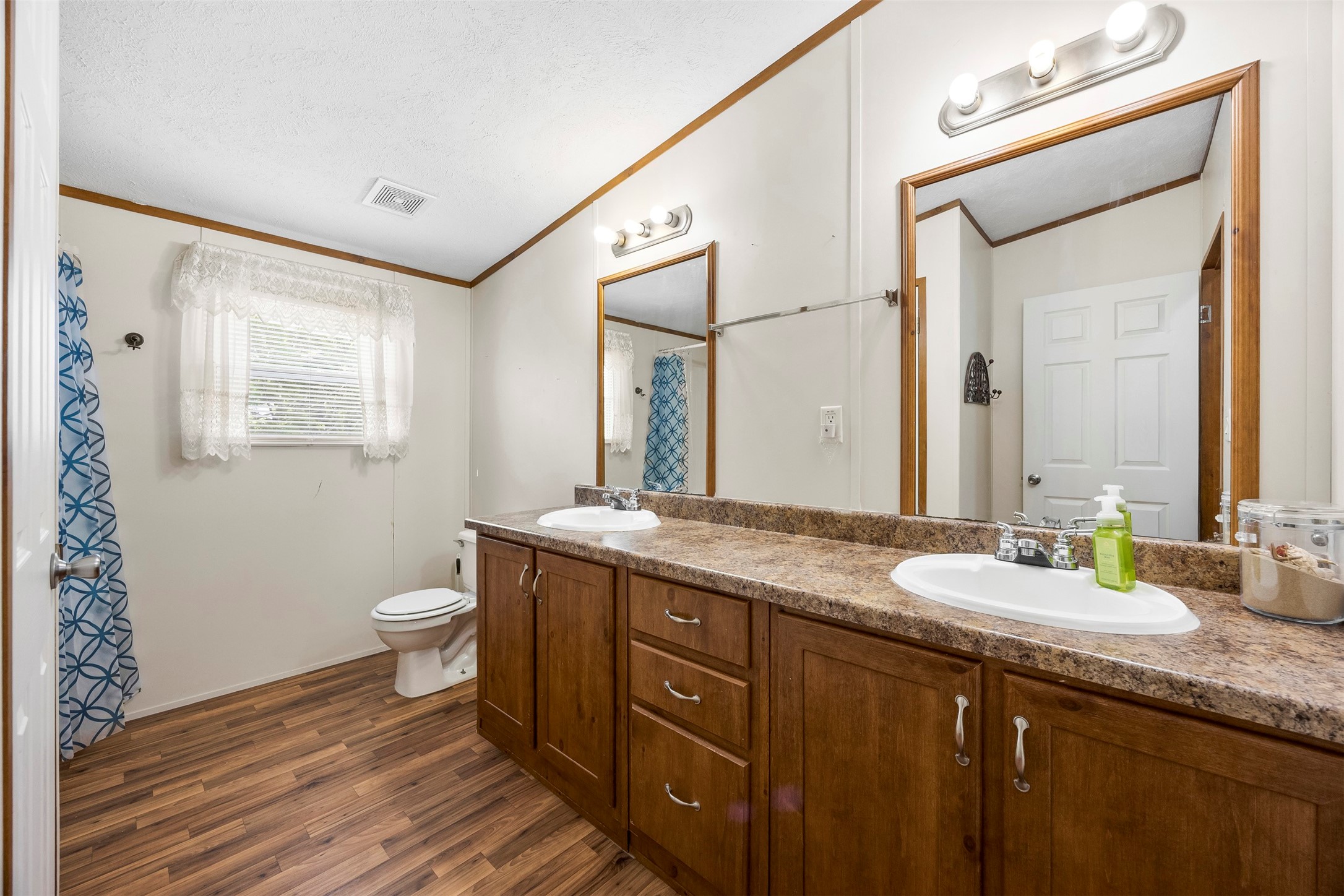 10020 Lavinder Lane Crowley TX 76036