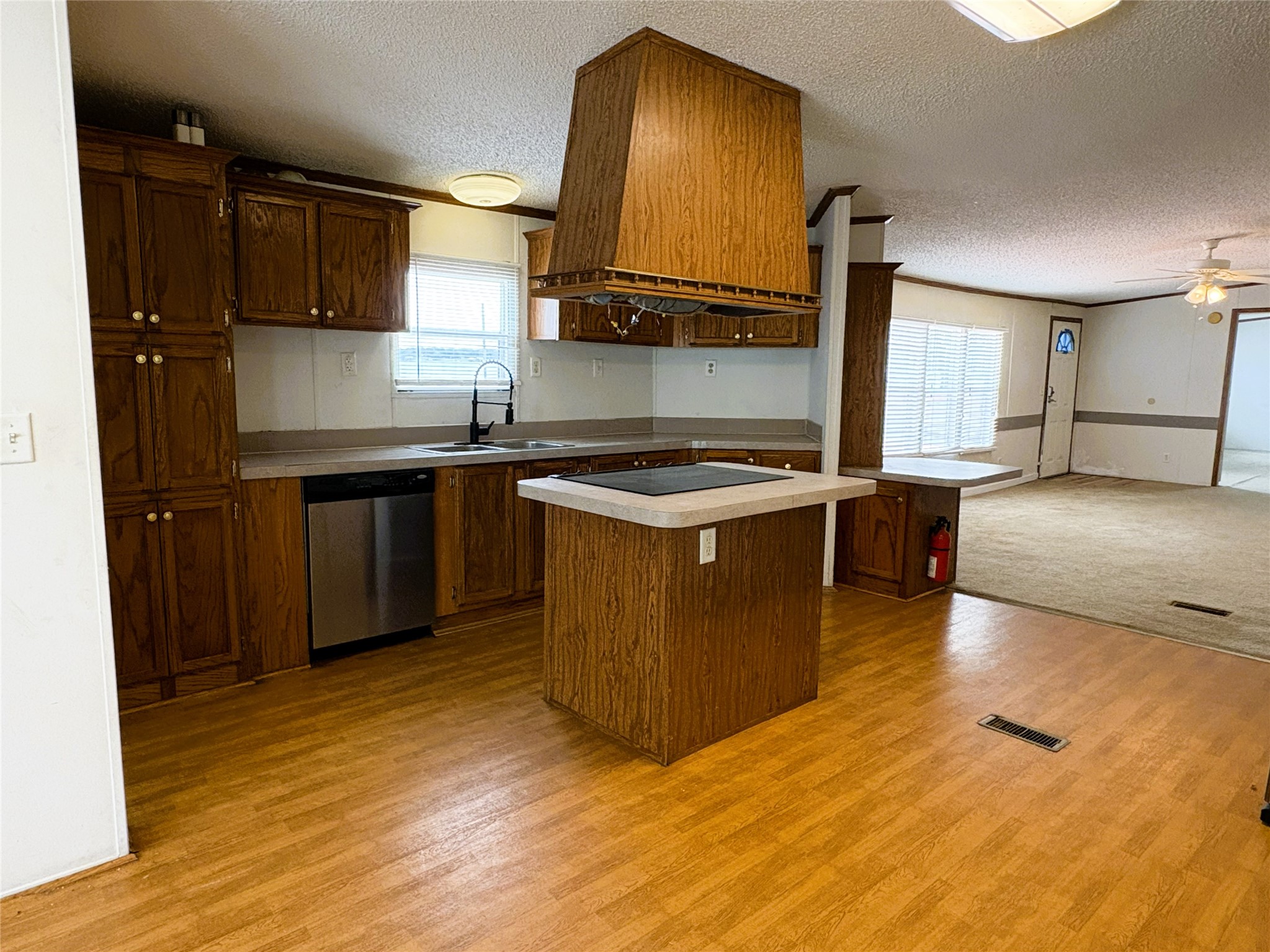 204 Causeway Cove Seven Points TX 75143