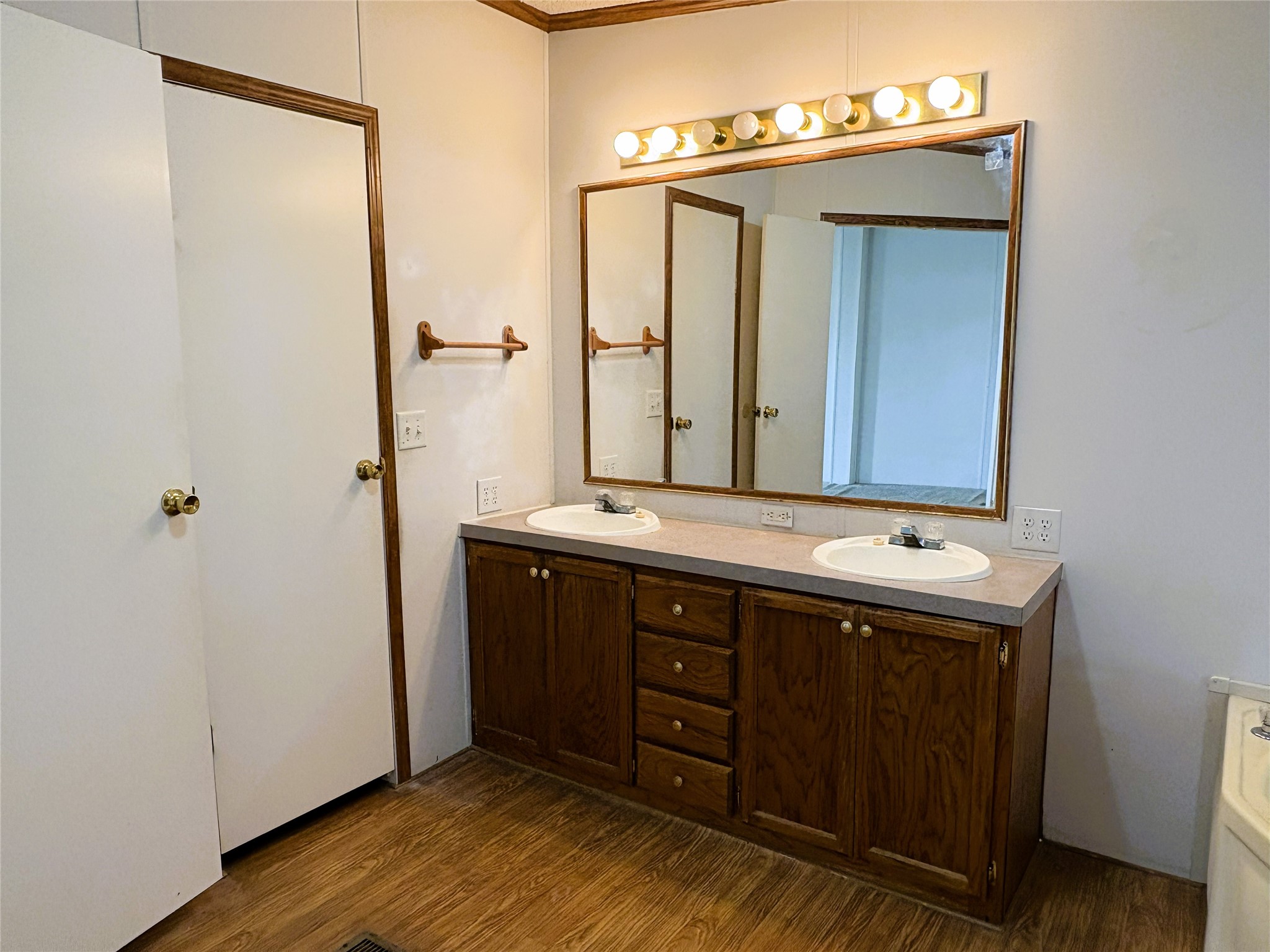 204 Causeway Cove Seven Points TX 75143
