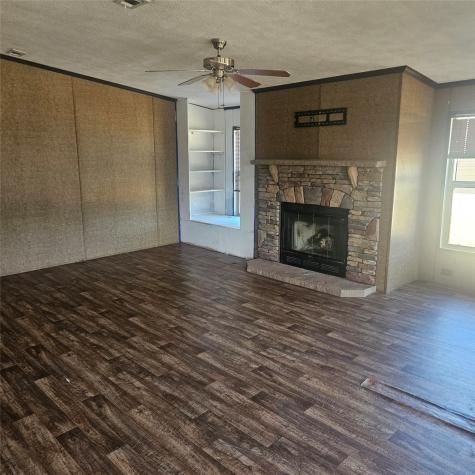 221 Farmhouse Road Springtown TX 76082