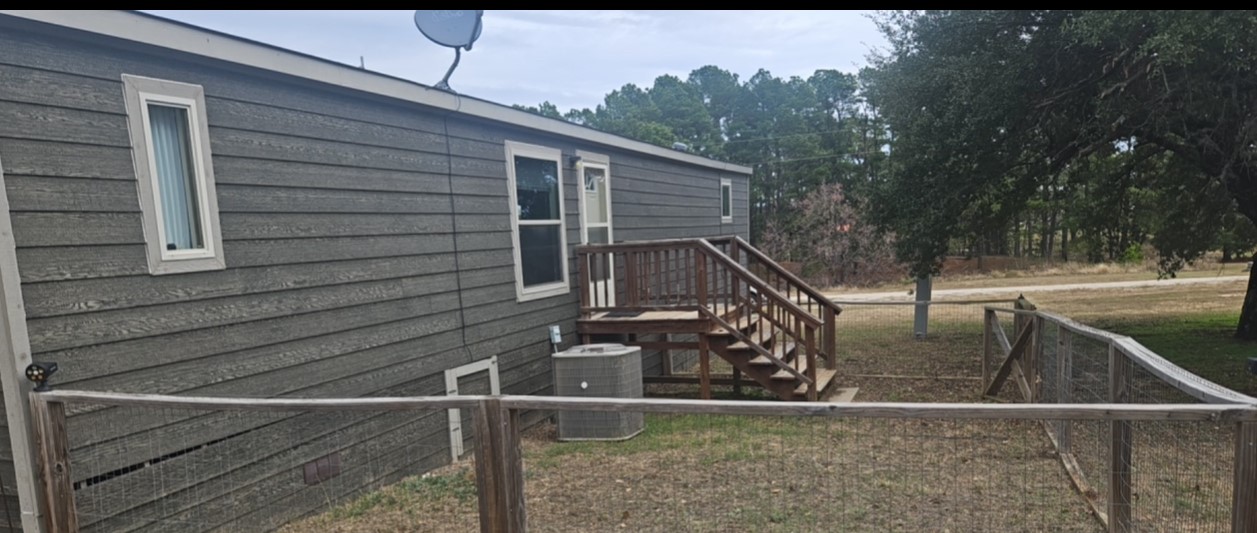 221 Farmhouse Road Springtown TX 76082