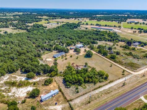 9998 Highway 199 W Poolville TX 76487