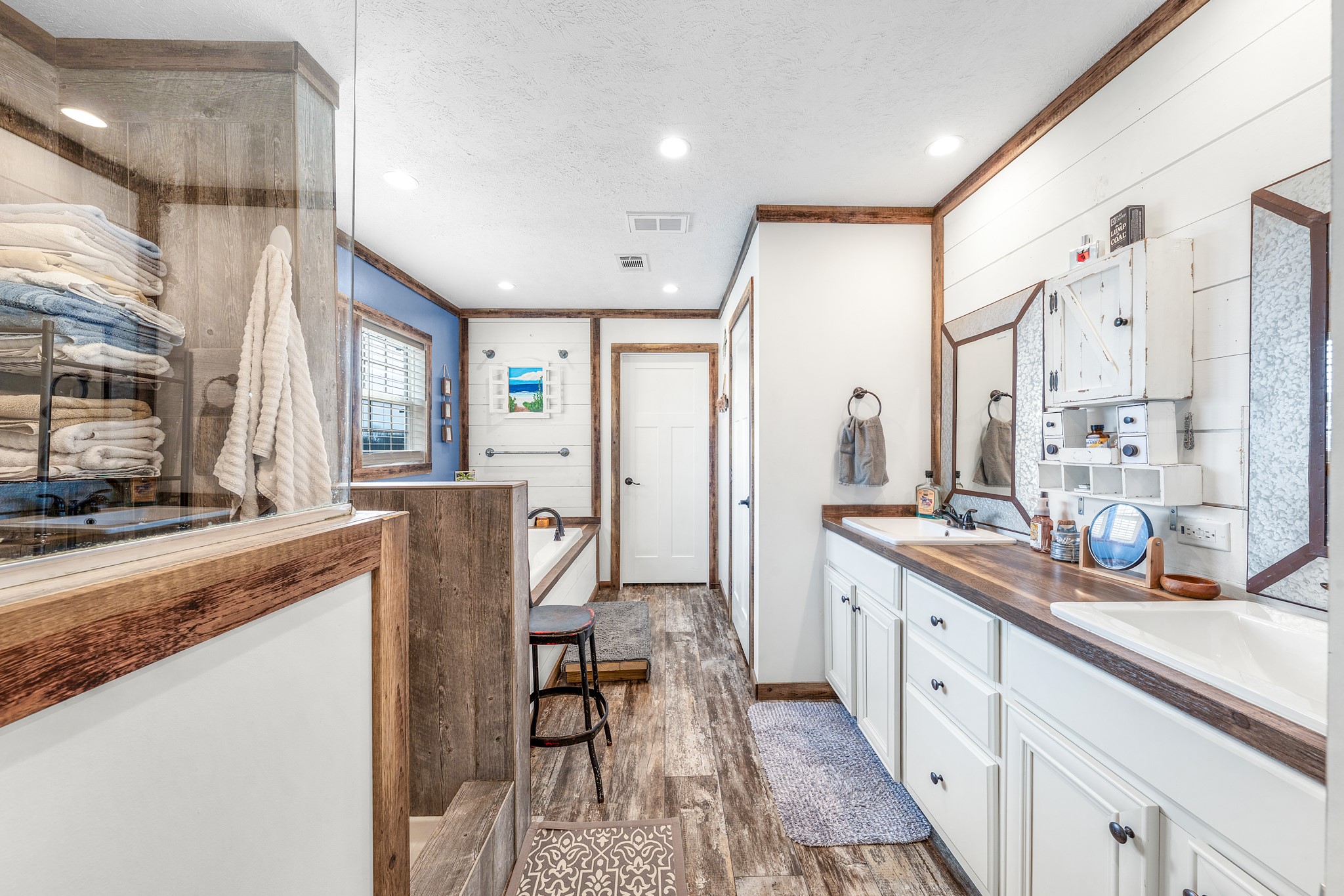 6946 E Interstate 30 Campbell TX 75422
