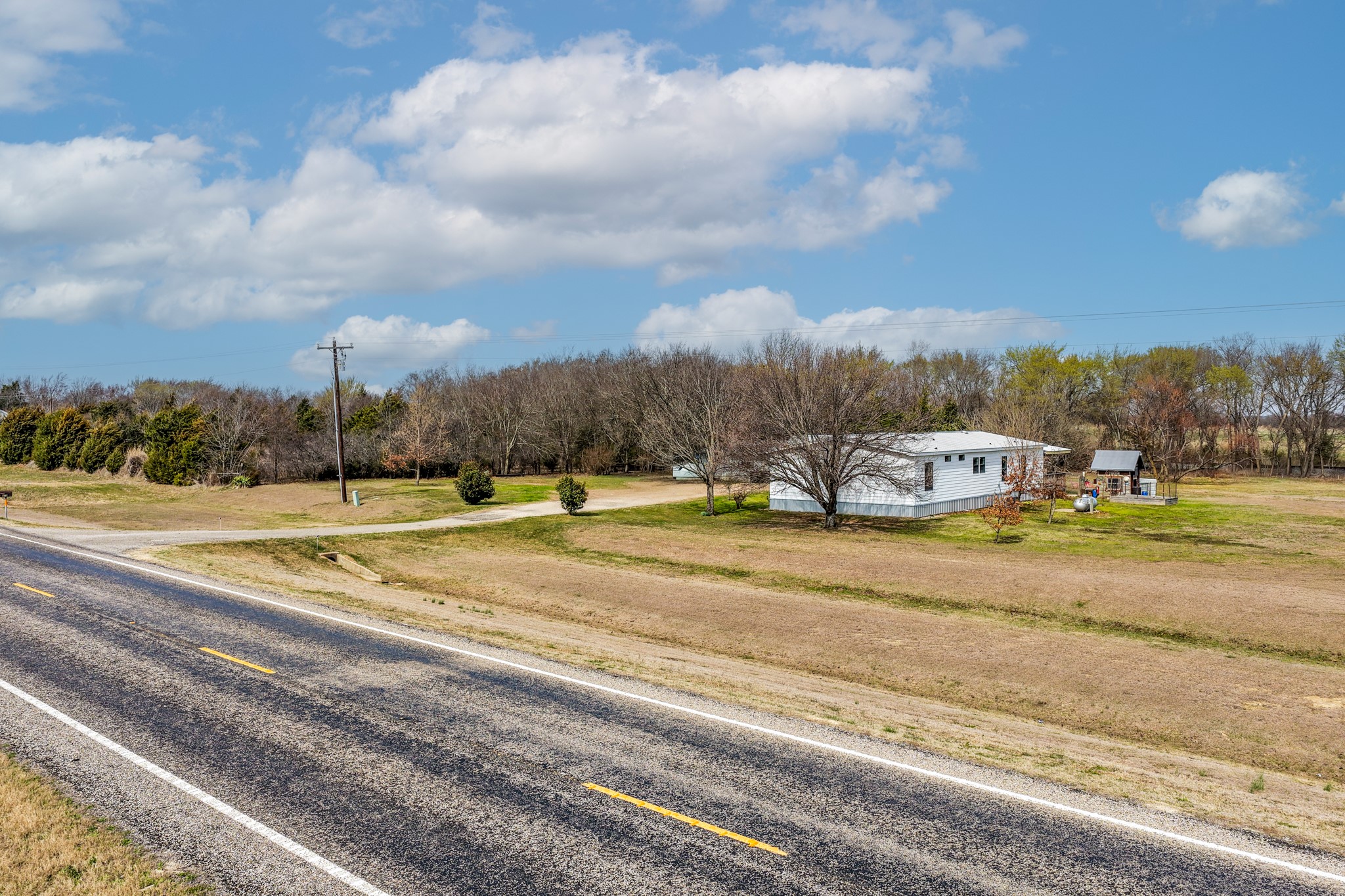 6946 E Interstate 30 Campbell TX 75422