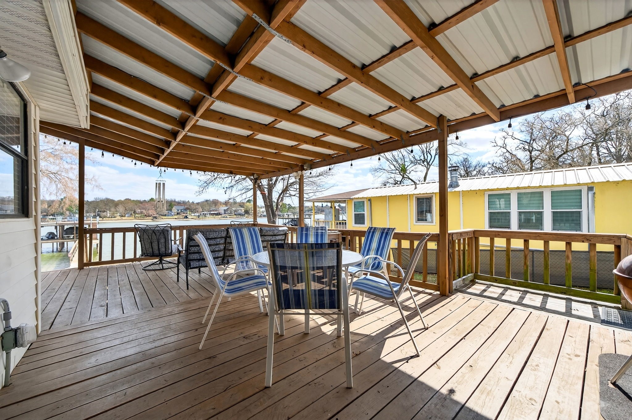 212 Sunray Street Mabank TX 75156