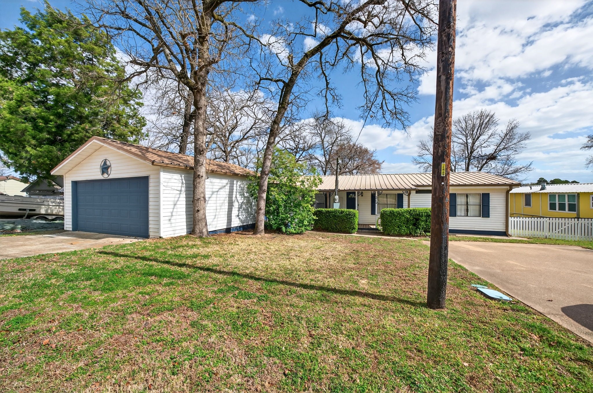 212 Sunray Street Mabank TX 75156
